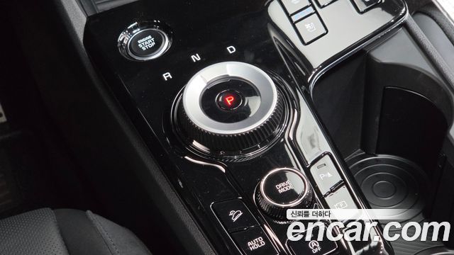 Kia Sportage (V) Gasoline 1.6 Turbo 2WD 30TH Edition 2024 — фото 9