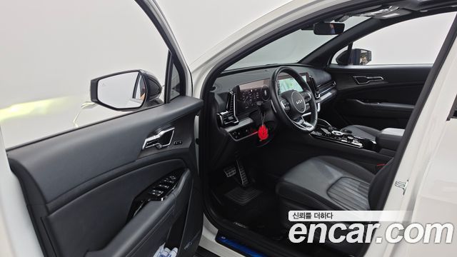 Kia Sportage (V) Gasoline 1.6 Turbo 2WD 30TH Edition 2024 — фото 10