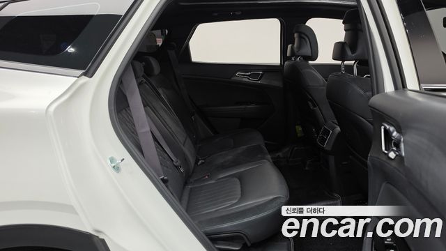 Kia Sportage (V) Gasoline 1.6 Turbo 2WD 30TH Edition 2024 — фото 11