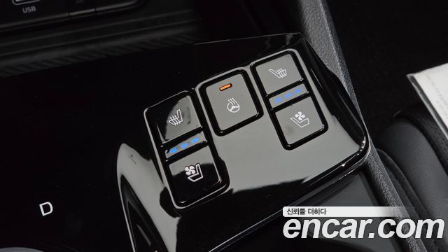 Kia Sportage (V) Gasoline 1.6 Turbo 2WD 30TH Edition 2024 — фото 15