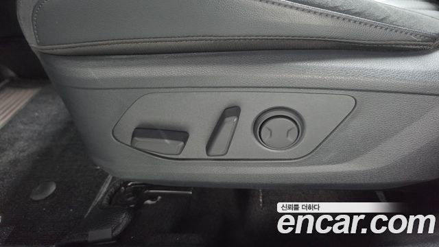 Kia Sportage (V) Gasoline 1.6 Turbo 2WD 30TH Edition 2024 — фото 31
