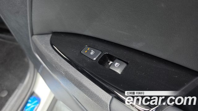Kia Sportage (V) Gasoline 1.6 Turbo 2WD 30TH Edition 2024 — фото 44