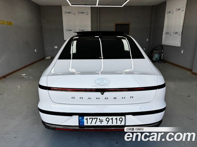 Hyundai Grandeur Hybrid (GN7) Calligraphy 2023 — фото 4