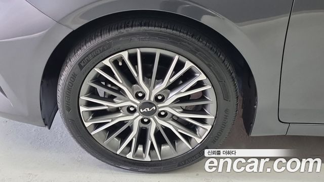Kia K3 (II) 1.6 signature 2023 — фото 5