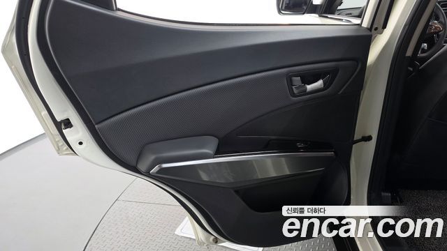 KG Mobility (SsangYong) Tivoli Air 1.5 A1 2WD 2022 — фото 31