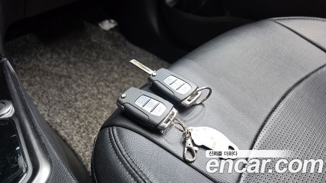 KG Mobility (SsangYong) Tivoli Air 1.5 A1 2WD 2022 — фото 34