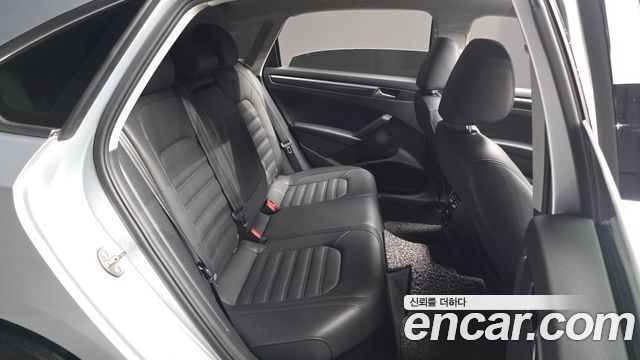 Volkswagen Passat 2.0 TSI B7 2018 — фото 12