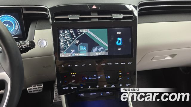 Hyundai Tucson Hybrid (NX4) Inspiration 4WD 2023 — фото 13