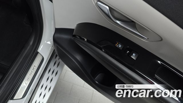 Hyundai Tucson Hybrid (NX4) Inspiration 4WD 2023 — фото 32