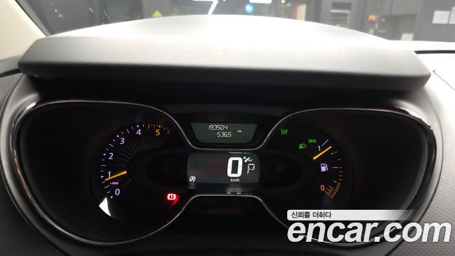 Renault Korea QM3 RE 2016 — фото 8