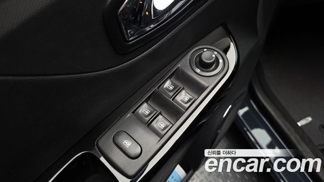 Renault Korea QM3 RE 2016 — фото 20