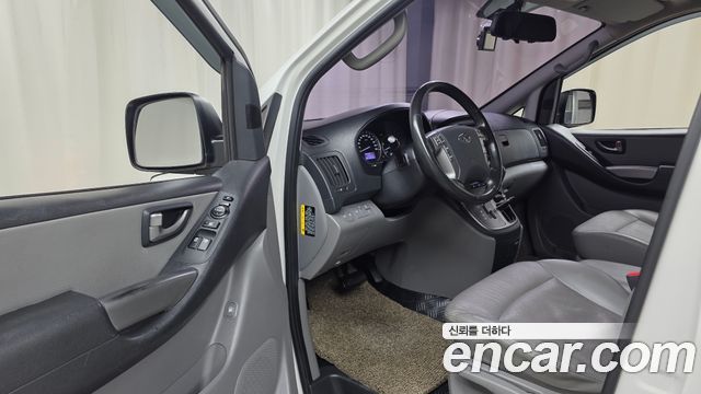 Hyundai Grand Starex Van 5-Seater Modern 2019 — фото 10