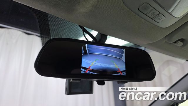Hyundai Grand Starex Van 5-Seater Modern 2019 — фото 17