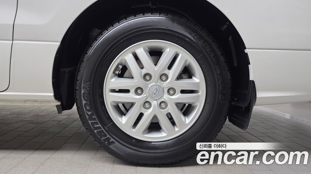 Hyundai Grand Starex Van 5-Seater Modern 2019 — фото 21
