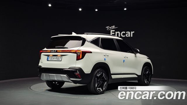 Kia Seltos Gasoline 1.6 Turbo 2WD Signature 2023 — фото 2