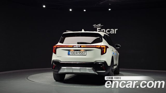 Kia Seltos Gasoline 1.6 Turbo 2WD Signature 2023 — фото 4