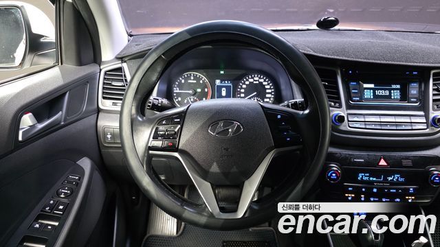 Hyundai Tucson Diesel 1.7 2WD Modern 2016 — фото 16