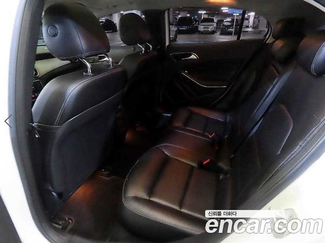 Mercedes-Benz GLA-Class (X156) GLA200 CDI 2015 — фото 7