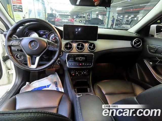 Mercedes-Benz GLA-Class (X156) GLA200 CDI 2015 — фото 9