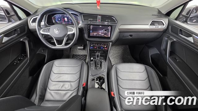 Volkswagen Tiguan Allspace 2.0 TSI Prestige 2023 — фото 7