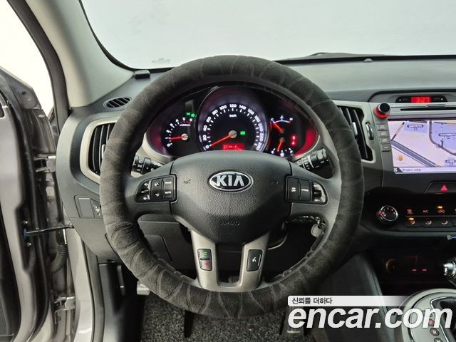 Kia Sportage R Diesel 2WD Luxury 2014 — фото 9