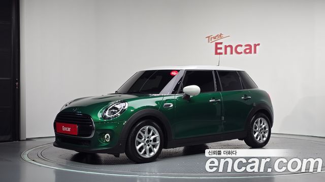 MINI Cooper 5Door HIGH 3rd 2021 — фото 1