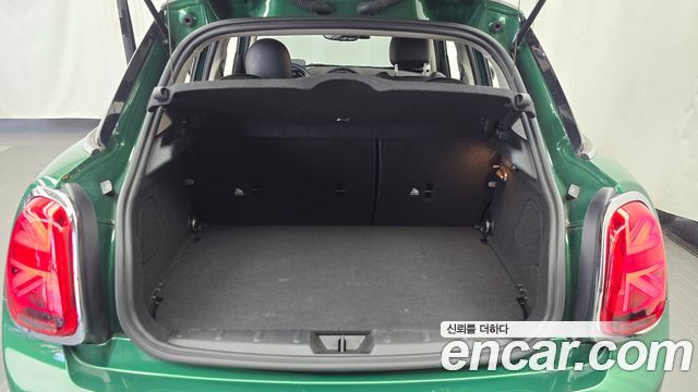 MINI Cooper 5Door HIGH 3rd 2021 — фото 16