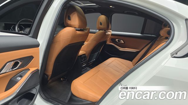 BMW 3 Series (G20) 320i M Sport 2023 — фото 11