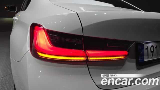 BMW 3 Series (G20) 320i M Sport 2023 — фото 23