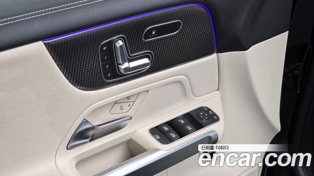 Mercedes-Benz GLB-Class (X247) GLB200 d 2023 — фото 16