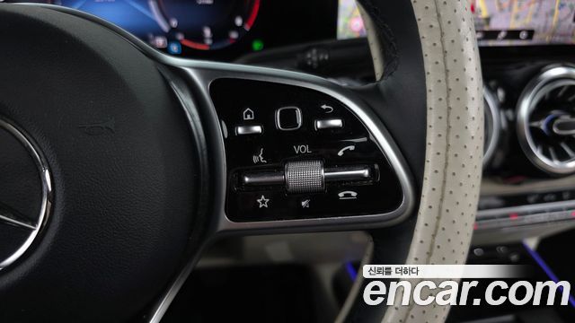 Mercedes-Benz GLB-Class (X247) GLB200 d 2023 — фото 17