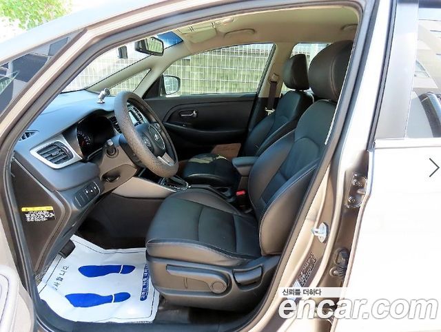 Kia Carens 1.7 VGT Prestige 2017 — фото 5