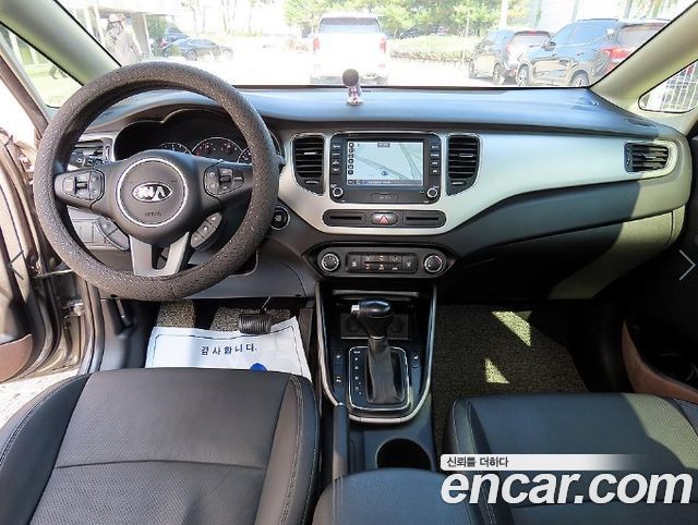 Kia Carens 1.7 VGT Prestige 2017 — фото 7
