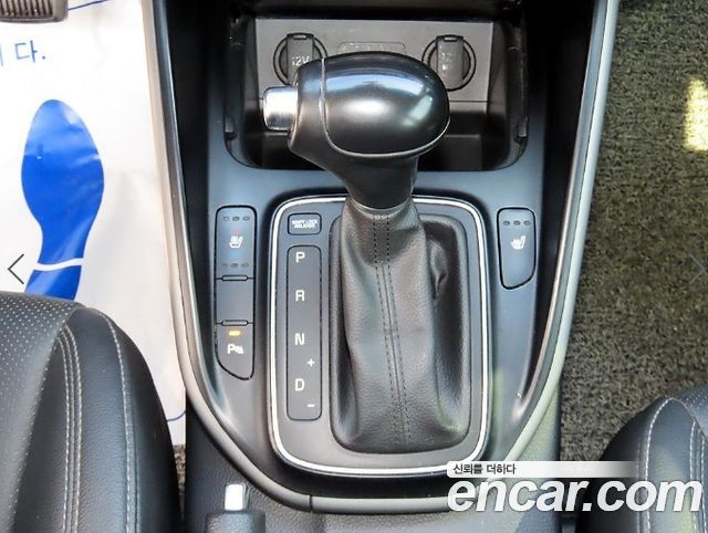 Kia Carens 1.7 VGT Prestige 2017 — фото 15