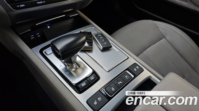 Genesis G80 3.3 GDI AWD Luxury 2018 — фото 9