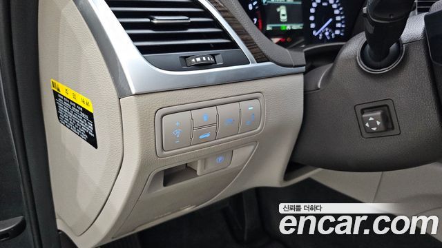 Genesis G80 3.3 GDI AWD Luxury 2018 — фото 17
