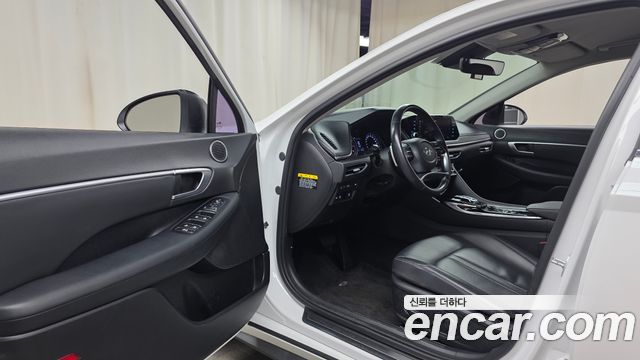 Hyundai Sonata (DN8) 2.0 LPG(rental car) Smart 2020 — фото 9