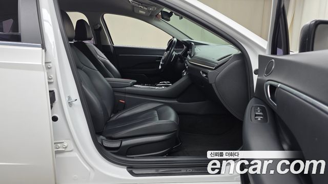 Hyundai Sonata (DN8) 2.0 LPG(rental car) Smart 2020 — фото 31
