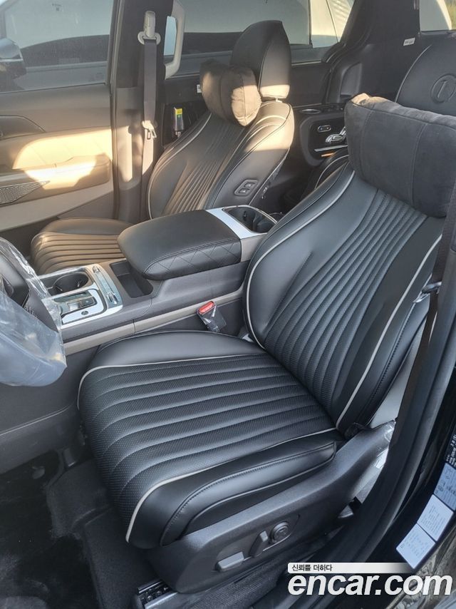 Kia Carnival (IV) Gasoline 4-Seater Hi Limousine (Special) 2026 — фото 5