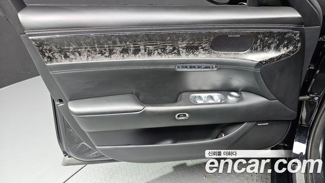 Genesis G90 (RS4) Gasoline 3.5 Turbo AWD 2022 — фото 24