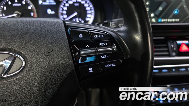 Hyundai Grandeur (IG) 3.0 Exclusive 2018 — фото 18