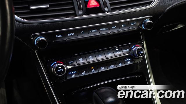 Hyundai Grandeur (IG) 3.0 Exclusive 2018 — фото 19