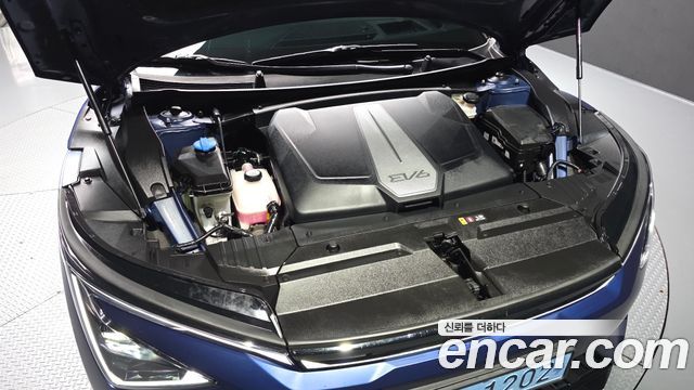 Kia EV6 Long Range 4WD GT Line 2025 — фото 6