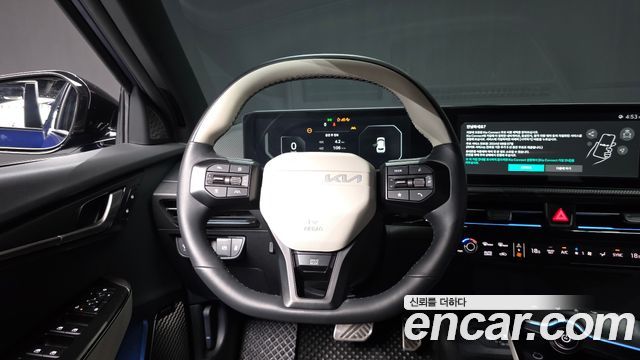 Kia EV6 Long Range 4WD GT Line 2025 — фото 13