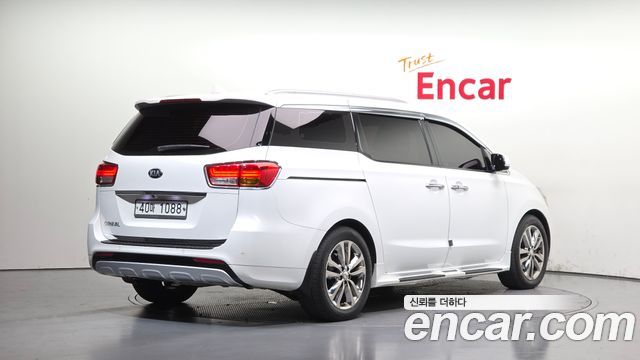Kia Carnival 9-seater Prestige 2018 — фото 2