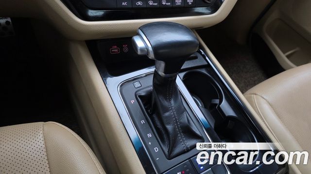 Kia Carnival 9-seater Prestige 2018 — фото 9