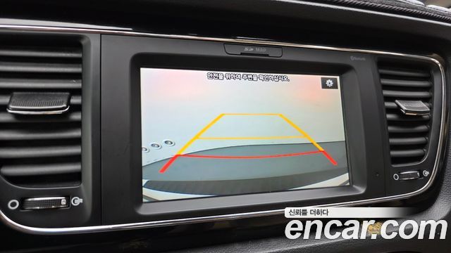 Kia Carnival 9-seater Prestige 2018 — фото 18