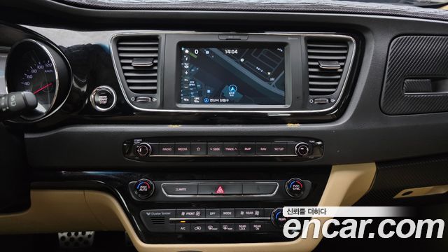 Kia Carnival 9-seater Prestige 2018 — фото 20