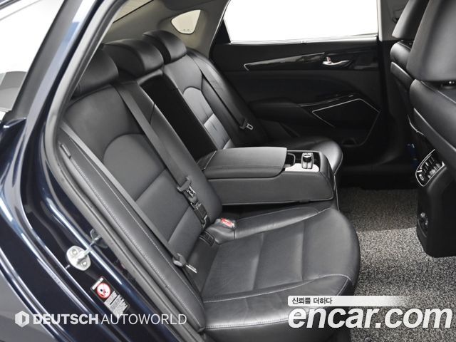Kia K7 3.0 LPI Prestige (Rental Car) 2018 — фото 16