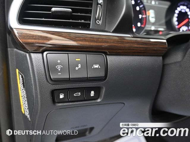 Kia K7 3.0 LPI Prestige (Rental Car) 2018 — фото 21